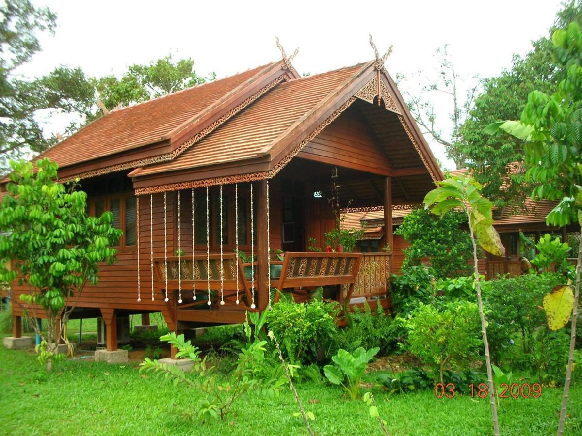 Phet Ban Suan Hotel Ко Чанг Екстериор снимка